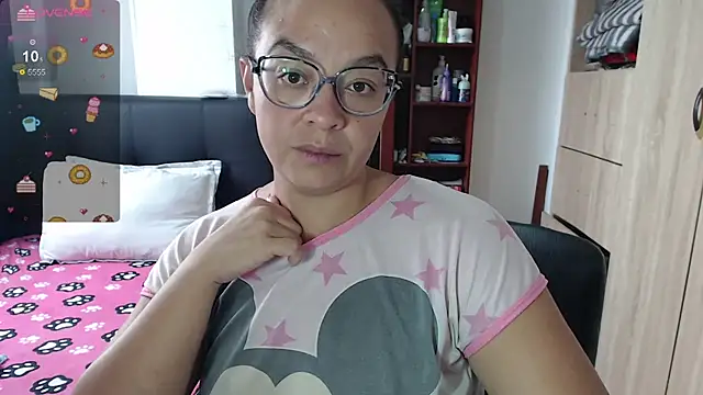 Snapshot of miia-big1boobs_ chatting on 02.14.25 miia-big1boobs online show from 02.14.25