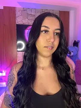 Snapshot of Tamara_Roberts1 chatting on 11.22.25 Tamara Roberts1 online show from 11.22.25