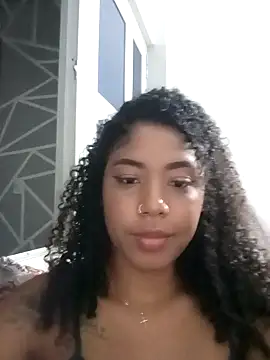 Snapshot of charlotteone chatting on 01.27.25 charlotteone online show from 01.27.25