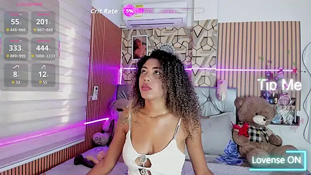 Snapshot of charlotteone chatting on 11.02.25 charlotteone online show from 11.02.25