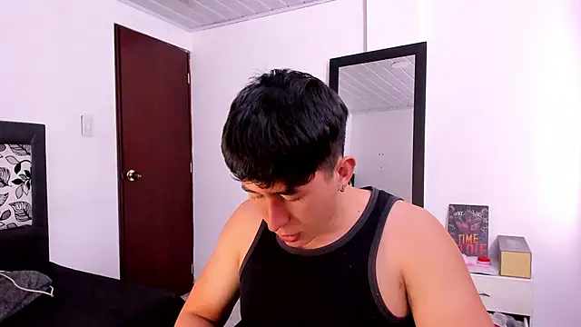 Snapshot of setsuna10 chatting on 01.14.25 setsuna10 online show from 01.14.25