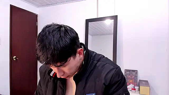 Snapshot of setsuna10 chatting on 01.26.25 setsuna10 online show from 01.26.25