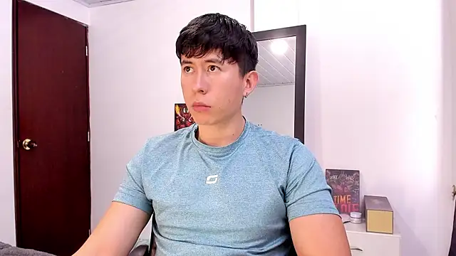 Snapshot of setsuna10 chatting on 01.28.25 setsuna10 online show from 01.28.25