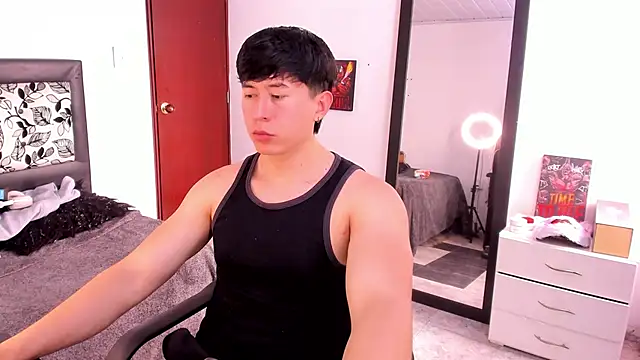 Snapshot of setsuna10 chatting on 03.10.25 setsuna10 online show from 03.10.25