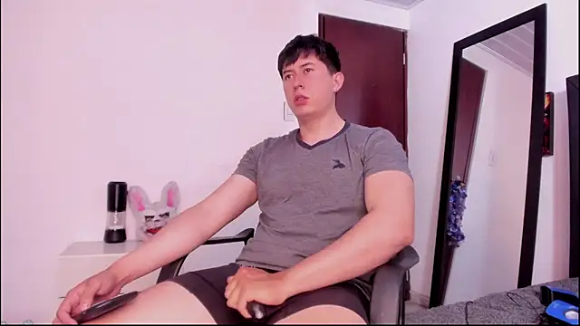 Snapshot of setsuna10 chatting on 09.23.25 setsuna10 online show from 09.23.25