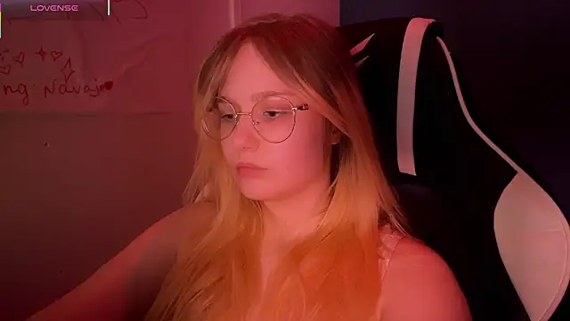 JacyWinslat online show from 03.11.25