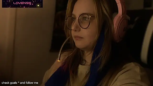 JacyWinslat online show from 10.28.25