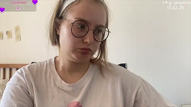 JacyWinslat online show from 02.15.26