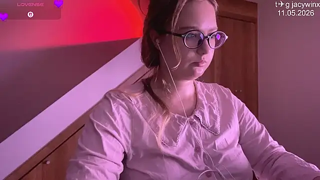 JacyWinslat online show from 05.11.26