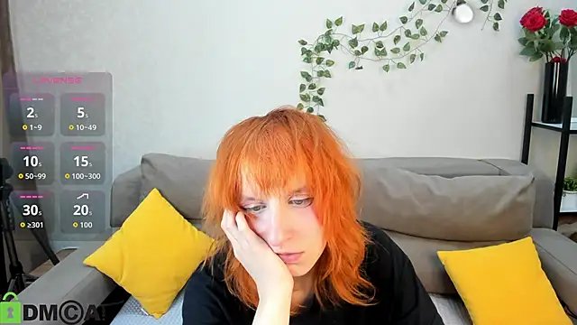 Snapshot of Little_Chips chatting on 11.05.25 Little Chips online show from 11.05.25