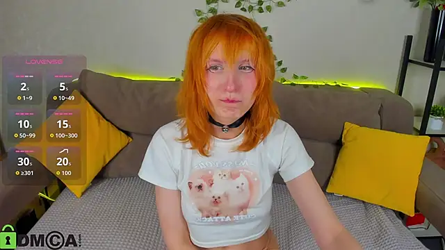 Snapshot of Little_Chips chatting on 11.18.25 Little Chips online show from 11.18.25