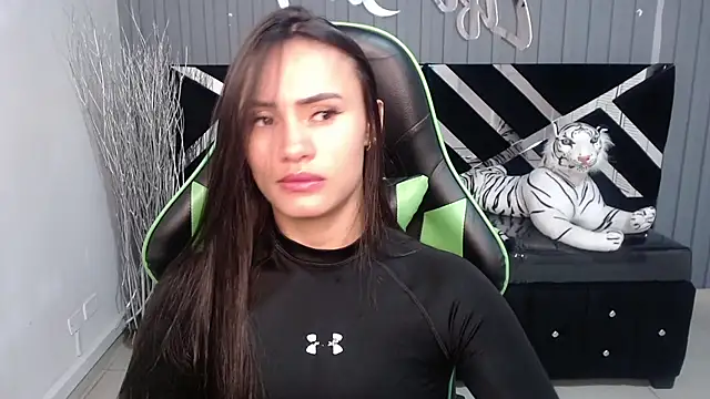 Snapshot of allison_a1 chatting on 02.04.25 allison a1 online show from 02.04.25