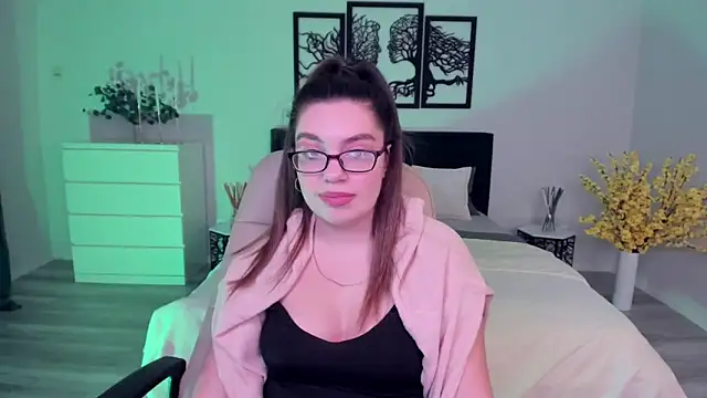 DaniellaLovely online show from 12.07.24