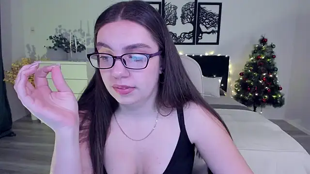 DaniellaLovely online show from 12.10.24