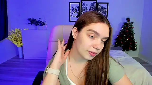 DaniellaLovely online show from 01.21.25