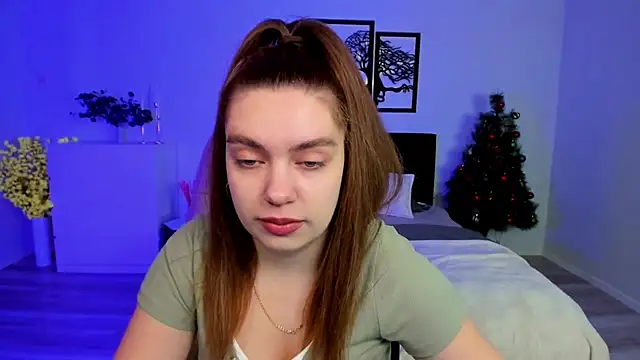 DaniellaLovely online show from 01.23.25