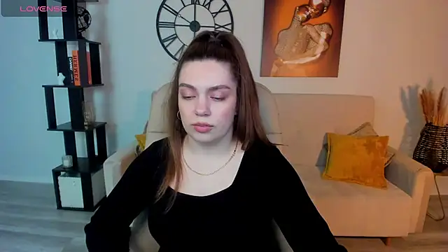 DaniellaLovely online show from 03.05.25