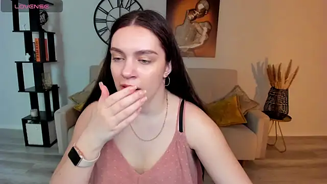 DaniellaLovely online show from 03.16.25