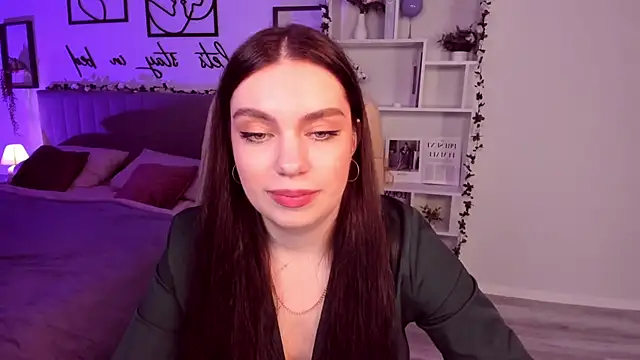 DaniellaLovely online show from 03.17.25