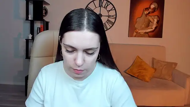 DaniellaLovely online show from 01.19.26