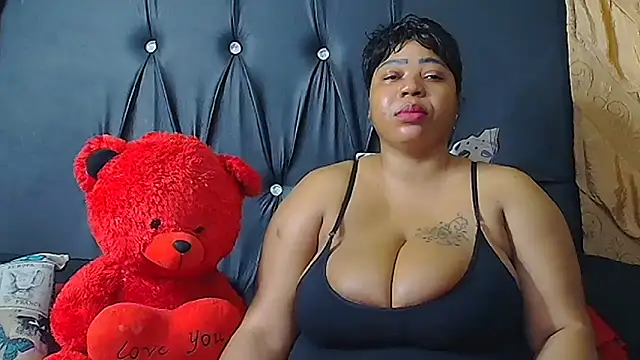 HUMONGUOUSTITSS online show from 09.25.25