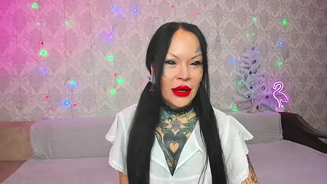 Megan Black Moon online show from 12.21.24