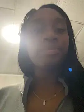 EscorpiLeoncita online show from 03.12.25