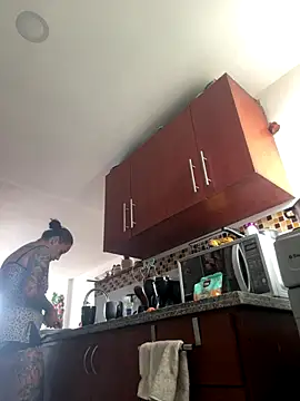 Cafeziitha02 online show from 11.26.25