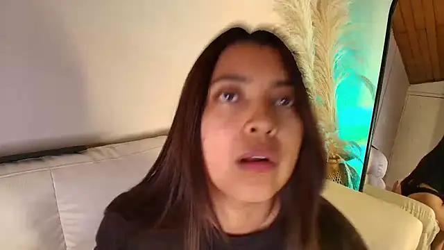 Rebeca Williams  online show from 02.05.25