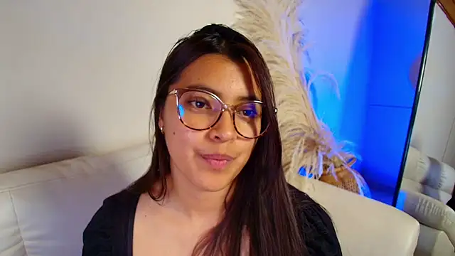 Rebeca Williams  online show from 02.06.25