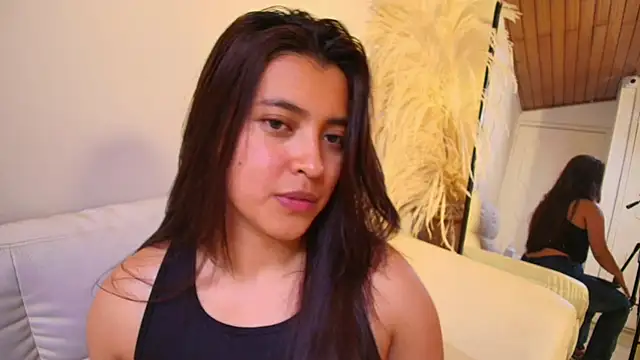 Rebeca Williams  online show from 02.13.25