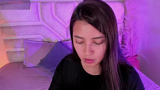 Rebeca Williams  online show from 11.11.25