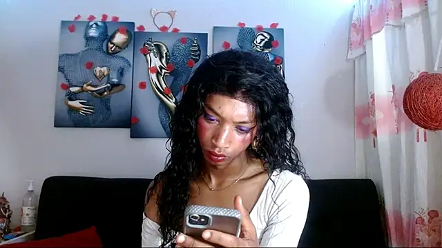 Snapshot of Maidi_ chatting on 02.19.25 Maidi online show from 02.19.25