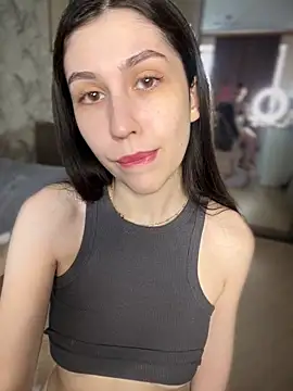 LushLuna online show from 09.10.25