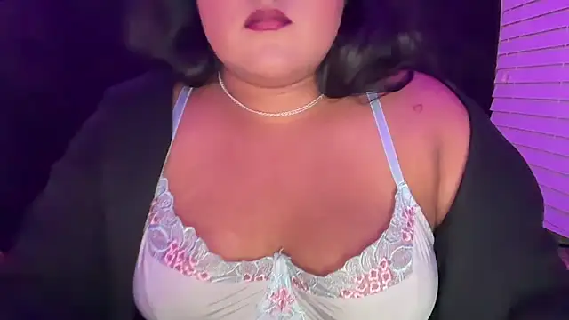 Snapshot of inarahh chatting on 02.01.25 inarahh online show from 02.01.25