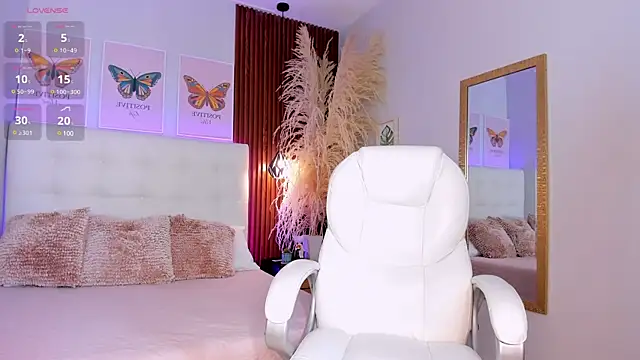 aashley jones online show from 01.19.25