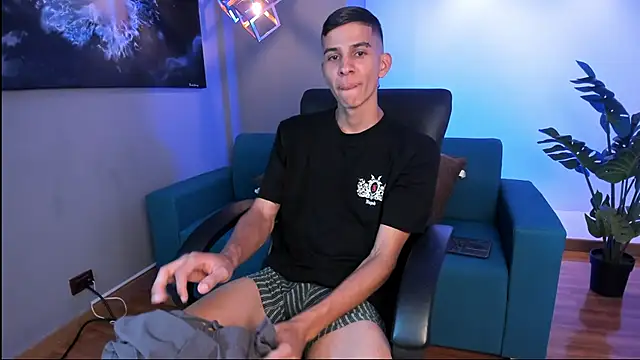 Aaron Scoot online show from 03.31.26