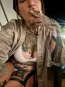 lizzardqueeen online show from 09.29.25