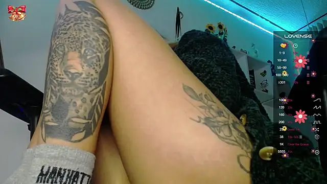 Soffy-brooks online show from 12.04.24