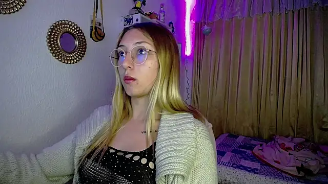 Soffy-brooks online show from 12.11.24