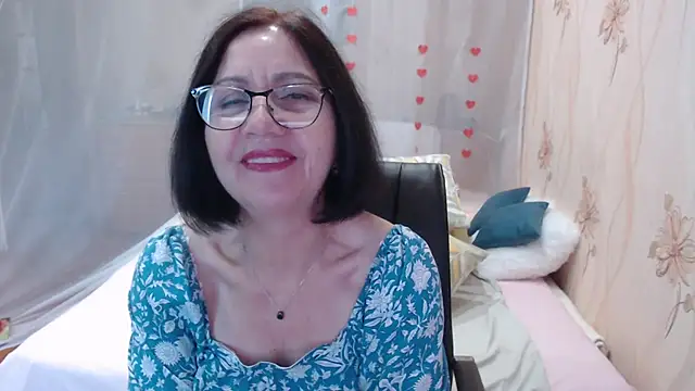 OlgaHottie online show from 10.28.25