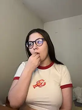 Snapshot of Prudie_Gabriella chatting on 10.08.25 Prudie Gabriella online show from 10.08.25