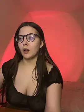 Snapshot of Prudie_Gabriella chatting on 10.23.25 Prudie Gabriella online show from 10.23.25