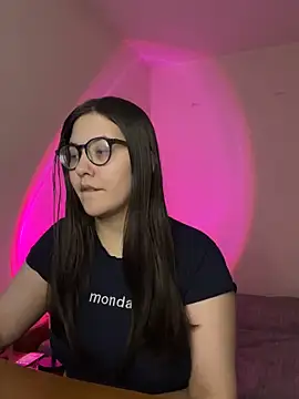 Snapshot of Prudie_Gabriella chatting on 10.25.25 Prudie Gabriella online show from 10.25.25