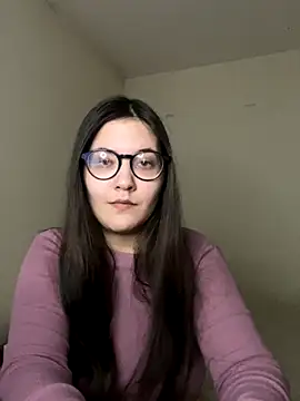 Snapshot of Prudie_Gabriella chatting on 10.30.25 Prudie Gabriella online show from 10.30.25