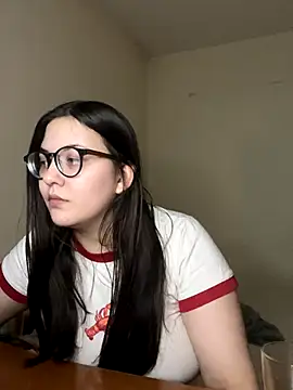 Snapshot of Prudie_Gabriella chatting on 11.03.25 Prudie Gabriella online show from 11.03.25