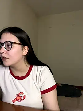 Snapshot of Prudie_Gabriella chatting on 11.18.25 Prudie Gabriella online show from 11.18.25