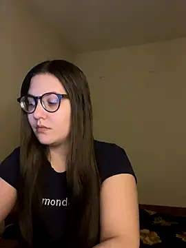 Snapshot of Prudie_Gabriella chatting on 11.22.25 Prudie Gabriella online show from 11.22.25