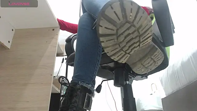 alma fenix online show from 02.28.25