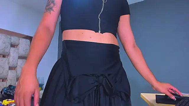 Snapshot of ZachaTompson chatting on 11.28.25 ZachaTompson online show from 11.28.25